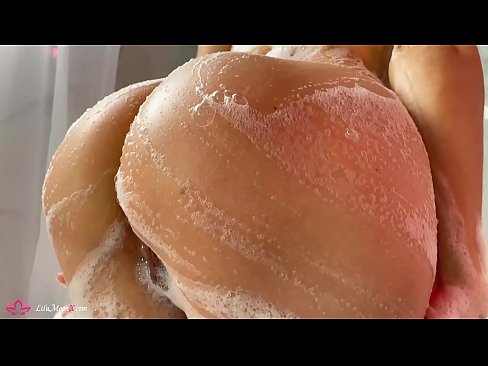 ❤️ Brineta masturbira macu vibratorom do intenzivnog orgazma pod tušem ❤ Porno vk kod nas