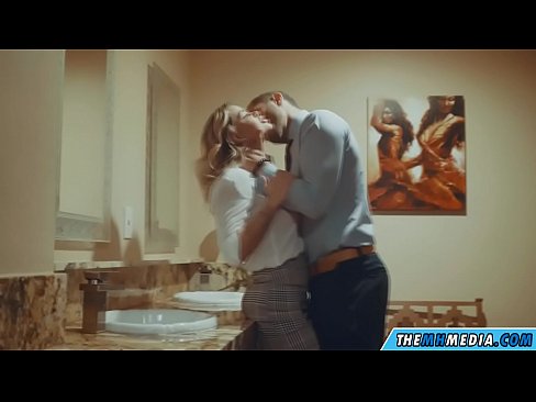 ❤️ Kad te prsata plavuša zavede u javnom toaletu ❤ Porno vk kod nas